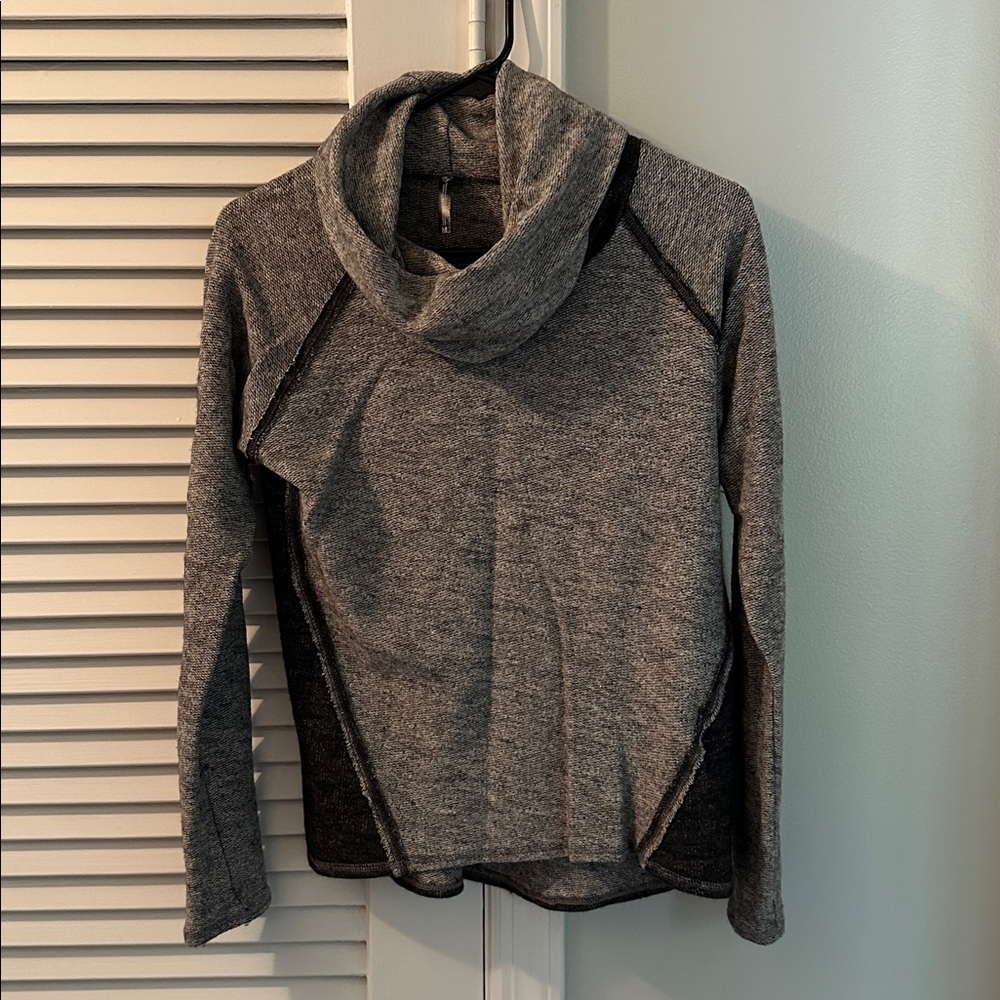 Kuhl Gray Cowl Neck Sweater
